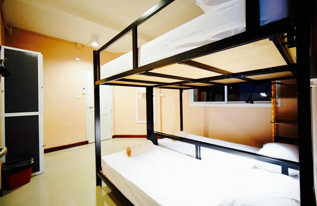Urban Hostel Bangkok-1